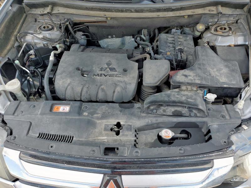 JA4AD3A38GZ055962 - 2016 MITSUBISHI OUTLANDER SE ნაცრისფერი ფოტო 12