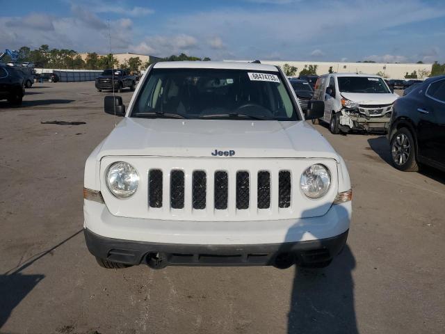 1C4NJPFA8DD251195 - 2013 JEEP PATRIOT LATITUDE WHITE photo 5