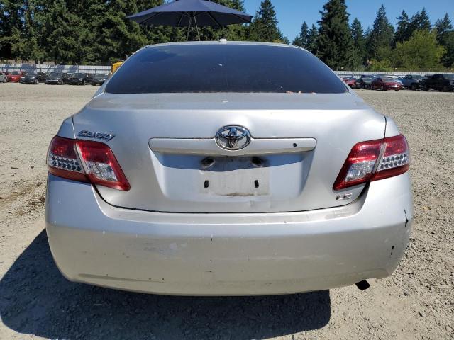 4T1BF3EK2BU145583 - 2011 TOYOTA CAMRY BASE Srebrny zdjęcie 6