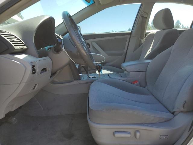 4T1BF3EK2BU145583 - 2011 TOYOTA CAMRY BASE Srebrny zdjęcie 7