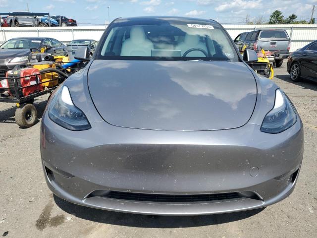 7SAYGAEE1RF177361 - 2024 TESLA MODEL Y ნაცრისფერი ფოტო 5