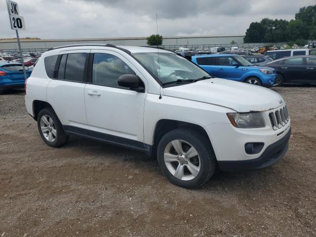 1C4NJCBA4GD641410 - 2016 JEEP COMPASS SPORT WHITE photo 4
