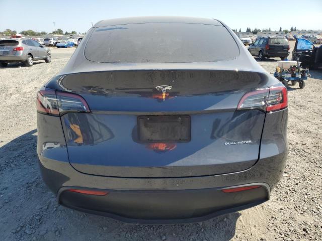 7SAYGAEE4PF744787 - 2023 TESLA MODEL Y GRAY photo 6