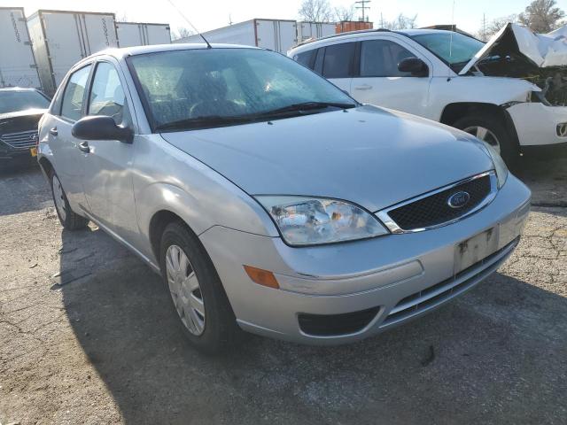 1FAFP34N17W215414 - 2007 FORD FOCUS SILVER photo 4