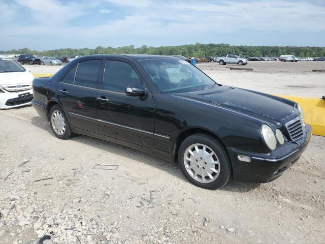 WDBJF82J2YX038466 - 2000 MERCEDES-BENZ E 320 4MATIC BLACK photo 4
