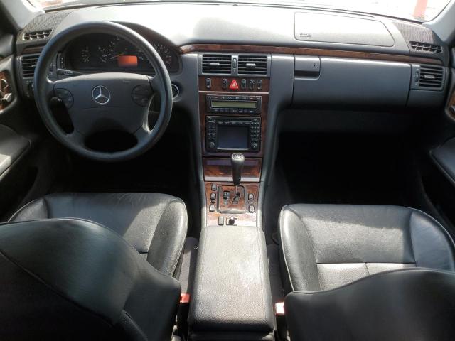 WDBJF82J2YX038466 - 2000 MERCEDES-BENZ E 320 4MATIC BLACK photo 8