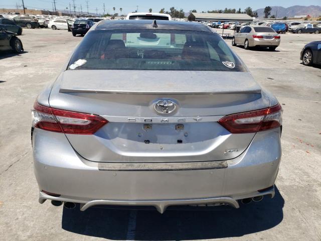 4T1BZ1HK0KU508843 - 2019 TOYOTA CAMRY XSE SILVER photo 6