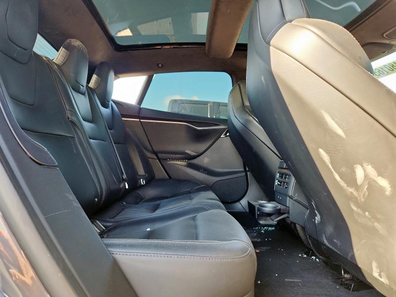 5YJSA1E21JF282917 - 2018 TESLA MODEL S Сұр фото 10