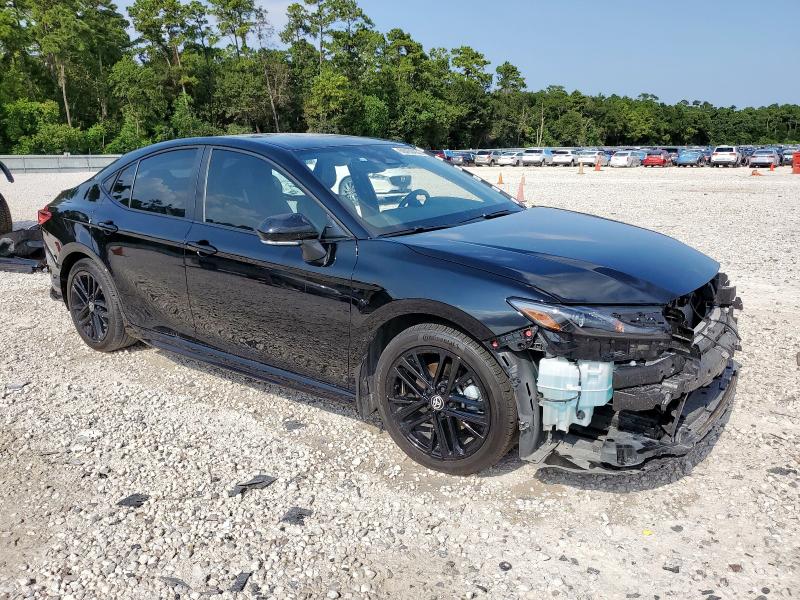 4T1DAACK1SU554236 - 2025 TOYOTA CAMRY XSE BLACK photo 4