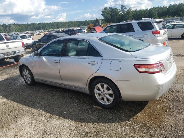 4T1BF3EK7BU199980 - 2011 TOYOTA CAMRY BASE SILVER photo 2