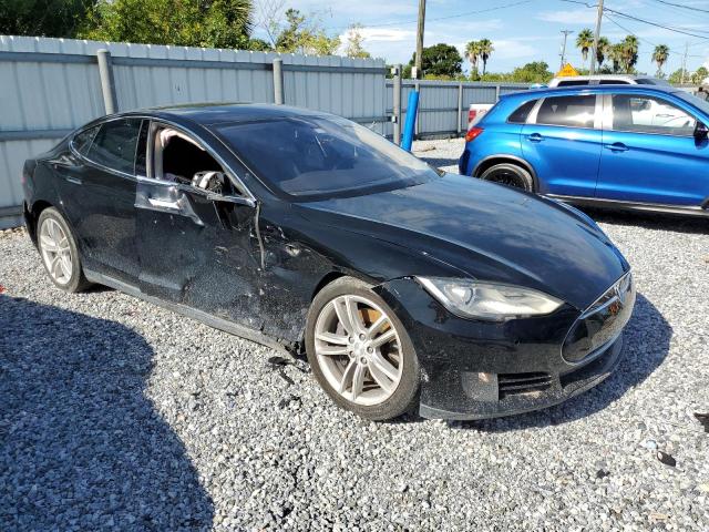 5YJSA1E1XGF122471 - 2016 TESLA MODEL S შავი ფოტო 4