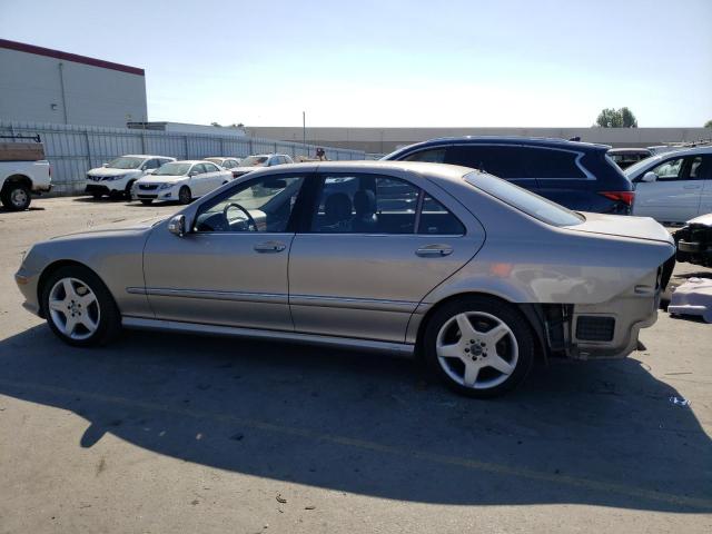 WDBNG75J75A436680 - 2005 MERCEDES-BENZ S 500 GRAY photo 2