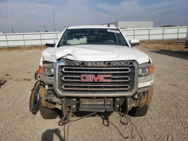 1GT12SEG1GF134135 - 2016 GMC SIERRA K2500 SLE WHITE photo 5