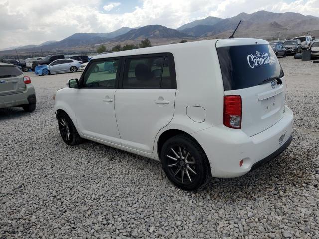 JTLZE4FE8EJ058270 - 2014 TOYOTA SCION XB WHITE photo 2