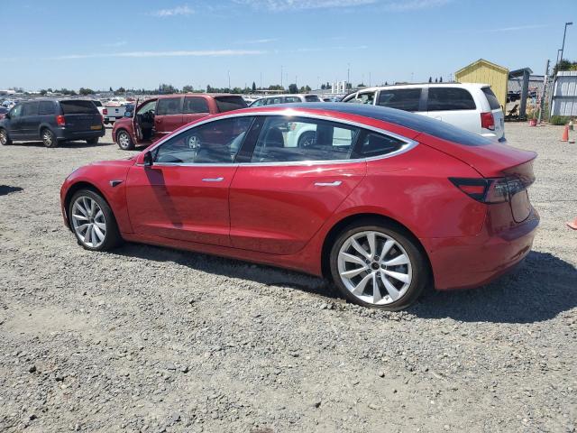 5YJ3E1EAXJF004646 - 2018 TESLA MODEL 3 RED photo 2