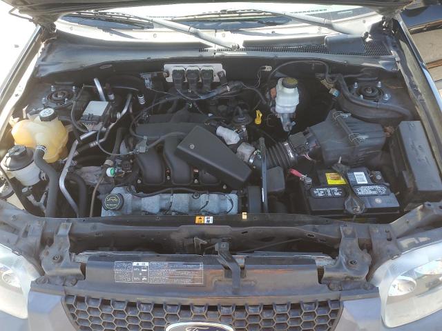 1FMYU03125DA06924 - 2005 FORD ESCAPE XLT BLACK photo 11