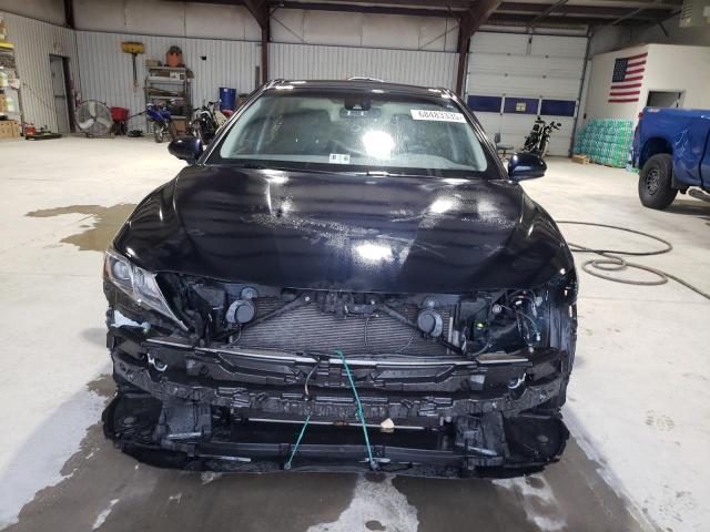 JTNB11HK8J3034961 - 2018 TOYOTA CAMRY L BLACK photo 5