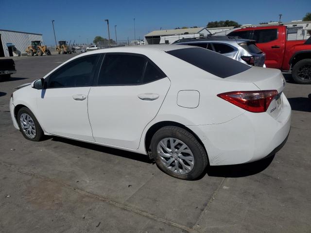 5YFBURHE4KP898922 - 2019 TOYOTA COROLLA L WHITE photo 2