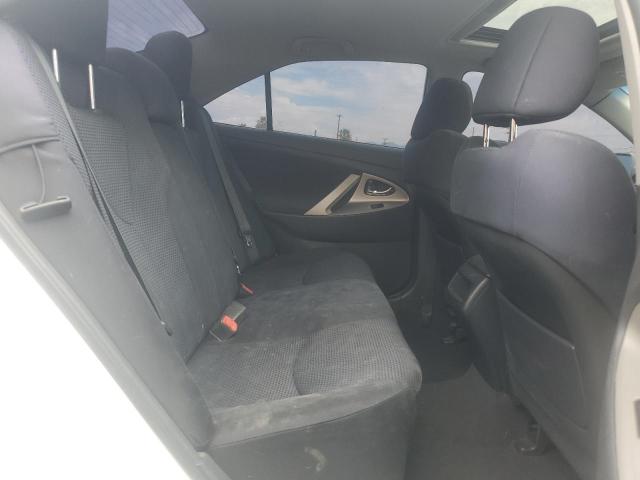 4T1BF3EK7BU697306 - 2011 TOYOTA CAMRY BASE أبيض صورة 10