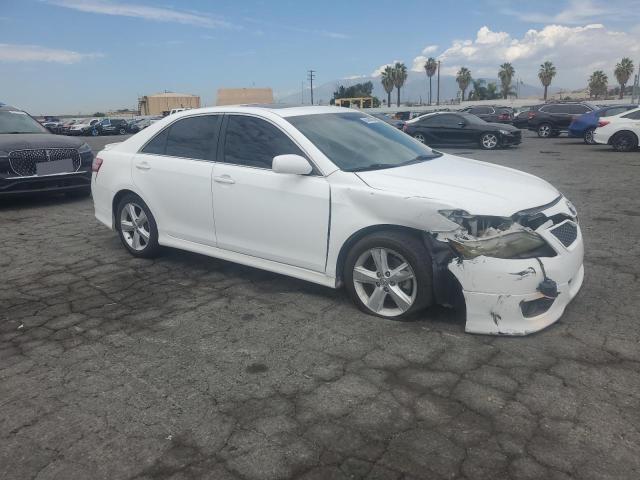4T1BF3EK7BU697306 - 2011 TOYOTA CAMRY BASE أبيض صورة 4