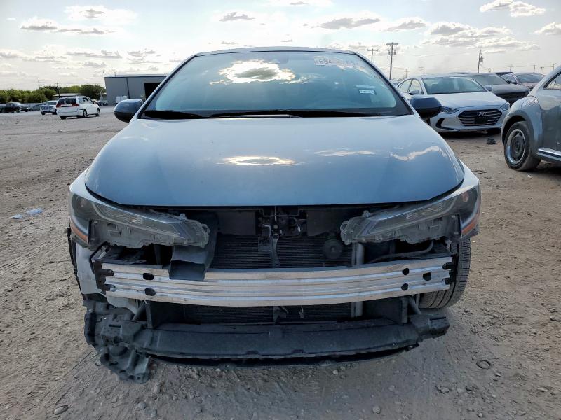 5YFEPMAE3NP366616 - 2022 TOYOTA COROLLA LE Niebieski zdjęcie 5