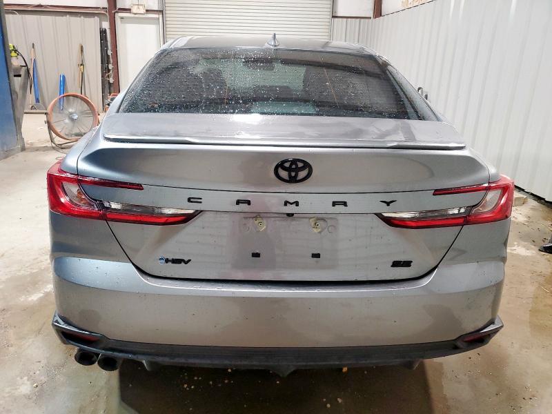 4T1DAACK6SU556435 - 2025 TOYOTA CAMRY XSE ნაცრისფერი ფოტო 6