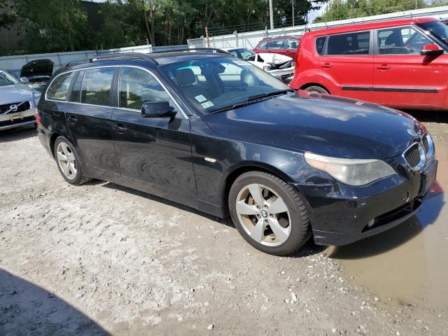 WBANN735X6CN01165 - 2006 BMW 530 XIT BLACK photo 4