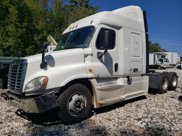 1FUJGLDV0FLGF3725 - 2015 FREIGHTLINER CASCADIA 白色 照片 2
