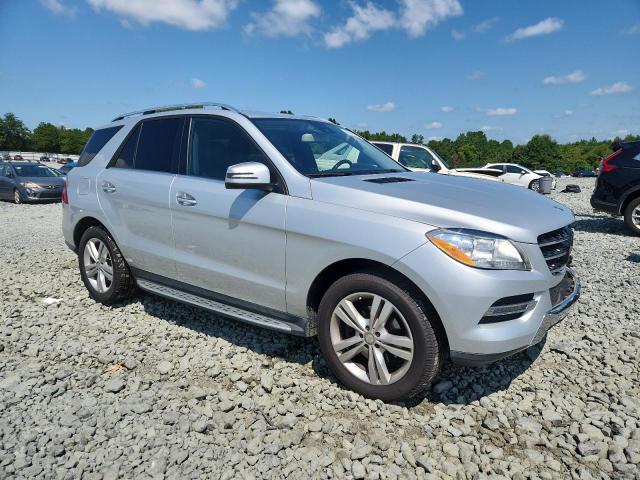 4JGDA5HB7FA576622 - 2015 MERCEDES-BENZ ML 350 4MATIC SILVER photo 4