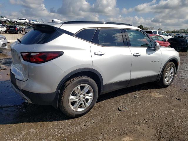 3GNKBGRS4KS673053 - 2019 CHEVROLET BLAZER 2LT SILVER photo 3