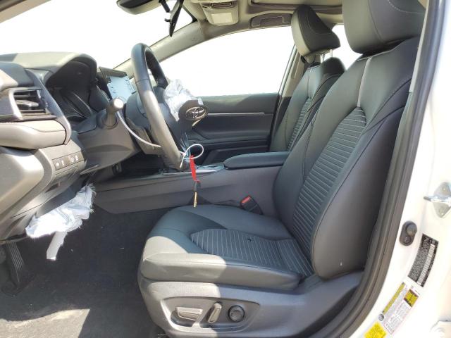 4T1G11AK3RU230618 - 2024 TOYOTA CAMRY SE NIGHT SHADE WHITE photo 7