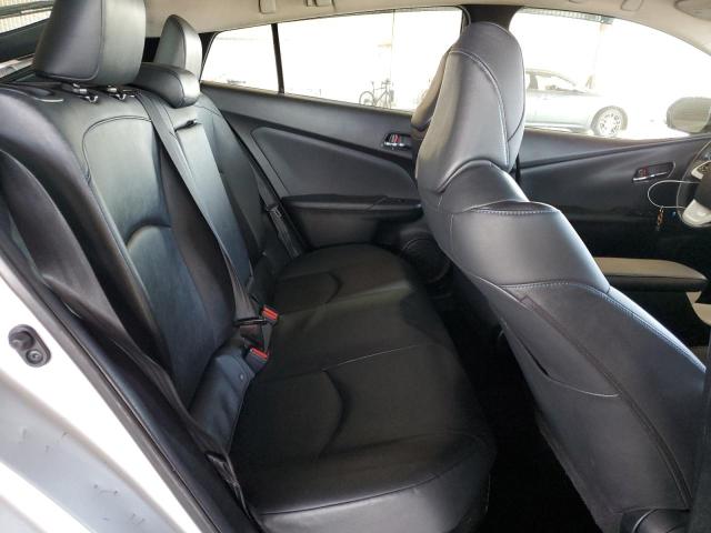 JTDKARFU7G3510004 - 2016 TOYOTA PRIUS 银色 照片 10