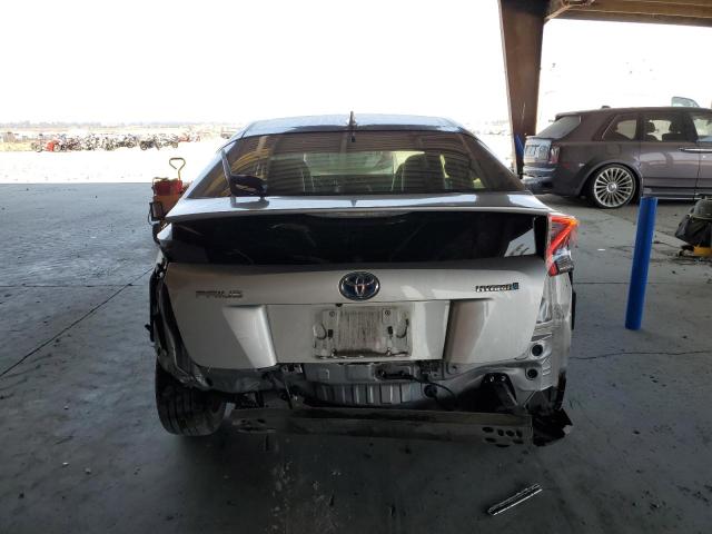 JTDKARFU7G3510004 - 2016 TOYOTA PRIUS 银色 照片 6