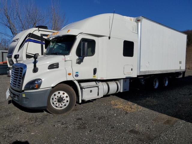 3ALAGADV0ESFU9470 - 2014 FREIGHTLINER CASCADIA 1 WHITE photo 2
