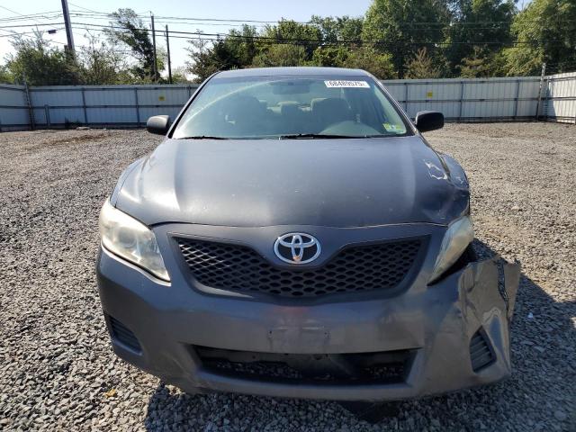 4T1BF3EK2BU756827 - 2011 TOYOTA CAMRY BASE Մոխրագույն լուսանկար 5