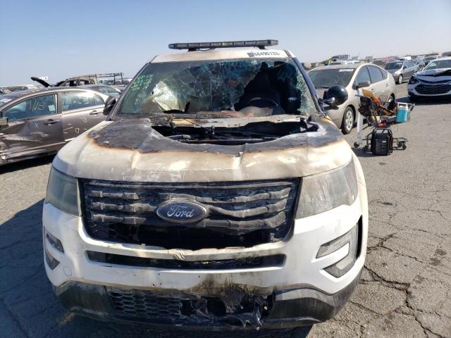 1FM5K8AR1HGB41718 - 2017 FORD EXPLORER POLICE INTERCEPTOR 白色 照片 5