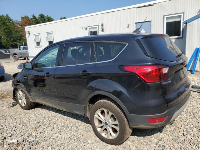 1FMCU9GD8KUC17561 - 2019 FORD ESCAPE SE Schwarz Foto 2