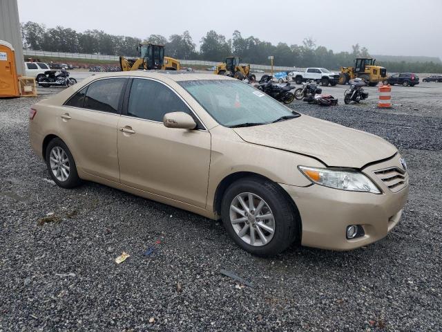 4T1BF3EK9BU708113 - 2011 TOYOTA CAMRY BASE GOLD photo 4