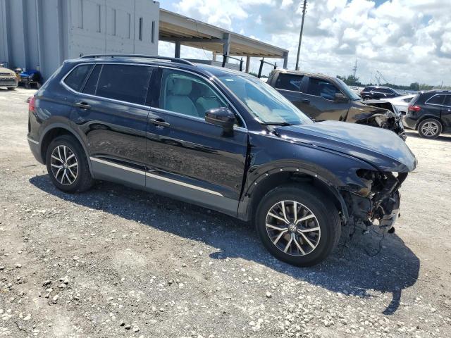 3VV3B7AX0LM016312 - 2020 VOLKSWAGEN TIGUAN SE BLACK photo 4