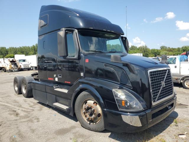 2017 VOLVO VN VNL, null