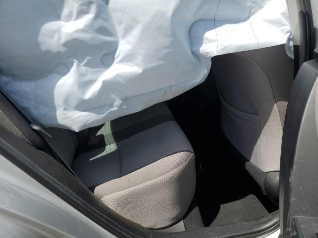 2T1BURHE9JC003777 - 2018 TOYOTA COROLLA L Серебристый фото 10