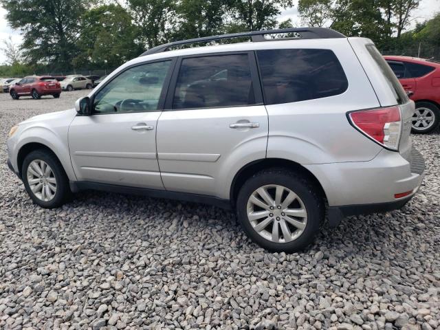 JF2SHBDCXBH782332 - 2011 SUBARU FORESTER 2.5X PREMIUM SILVER photo 2