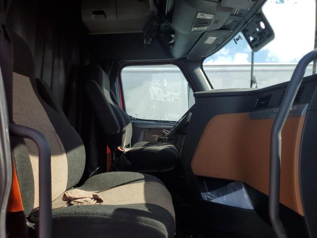 3AKJHHFG7LSLM9169 - 2020 FREIGHTLINER CASCADIA 1 Rot Foto 5