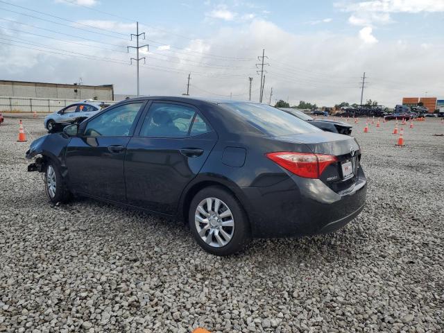 2T1BURHE2JC993445 - 2018 TOYOTA COROLLA L შავი ფოტო 2