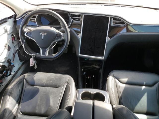 5YJSA1E10FF115205 - 2015 TESLA MODEL S Weiß Foto 8