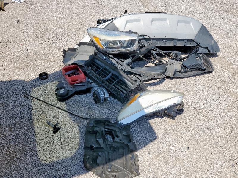 1FMCU9GD5JUB61450 - 2018 FORD ESCAPE SE Blanc photo 13