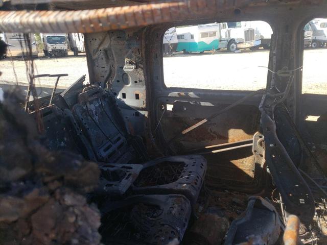 3C63RRLL8GG327384 - 2016 RAM 3500 SLT BURN photo 6