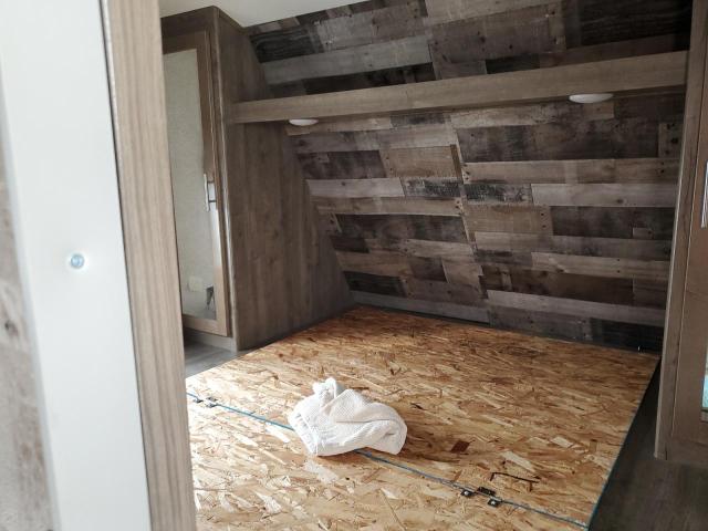 4YDT29124M8920360 - 2021 CAMPER TRAILER TWO TONE photo 5