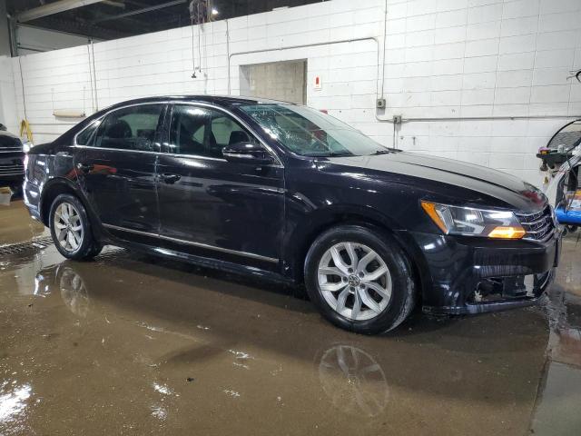 1VWAT7A34HC018599 - 2017 VOLKSWAGEN PASSAT S BLACK photo 4