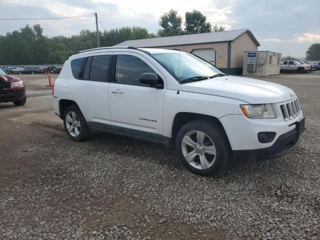 1J4NT1FA5BD290521 - 2011 JEEP COMPASS SPORT თეთრი ფოტო 4